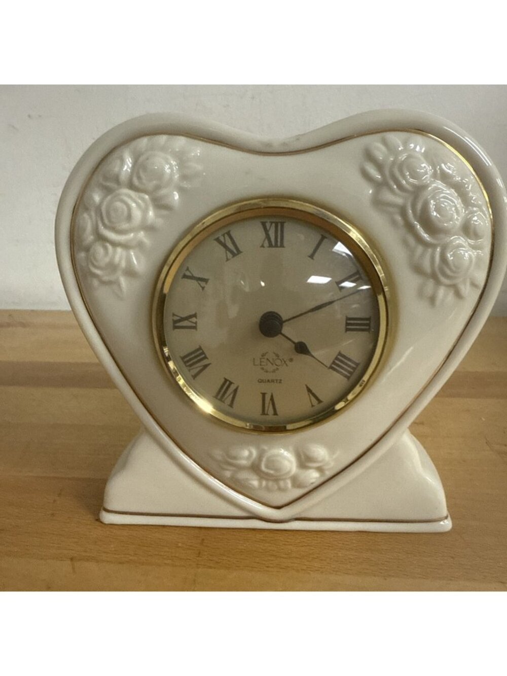 Lenox Fine Porcelain Heart Shaped Mantle Clock - Rosebud Collection -NEW BATTERY